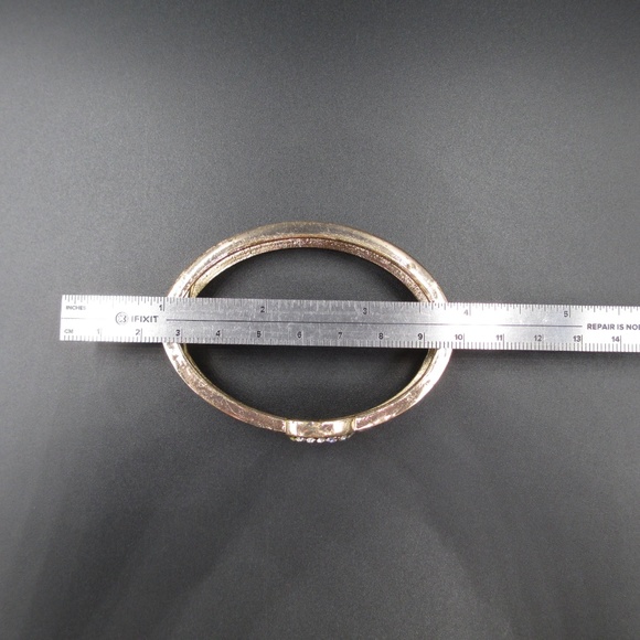 Vintage Cute Crystal Belt Buckle Bracelet - Picture 7 of 8